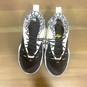 Jordan’s Zion kids Size 11C